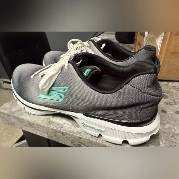 SKECHERS Go Walk 3 Sneakers Shoes Women’s size 9.5 Gogamat - Picture 1 of 5